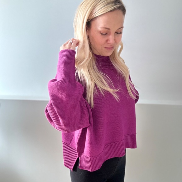 Harlow Cropped Sweater - Picture 2 of 3